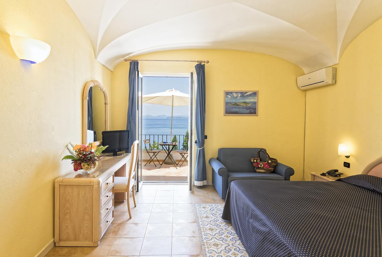 Oasi Castiglione Hotel