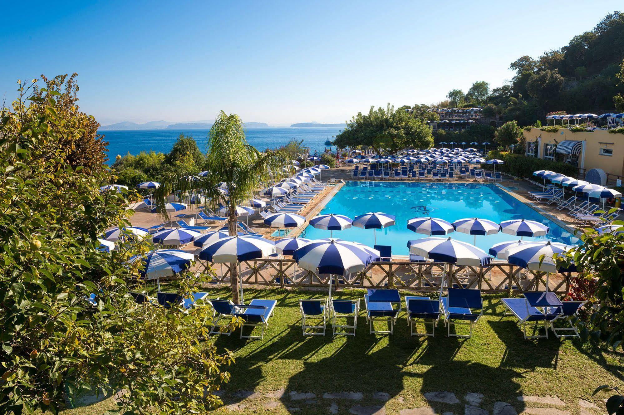 Oasi Castiglione 4*